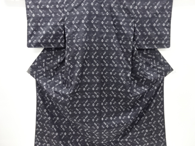 未使用品　仕立て上がり　本場琉球絣手織り真綿紬着物